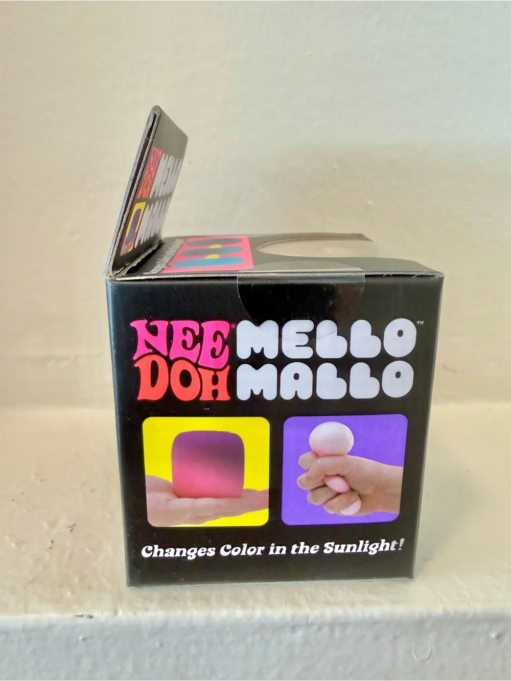 NEW NeeDoh Mello Mallo Color-Changing Marshmallow Squishy - Yellow!